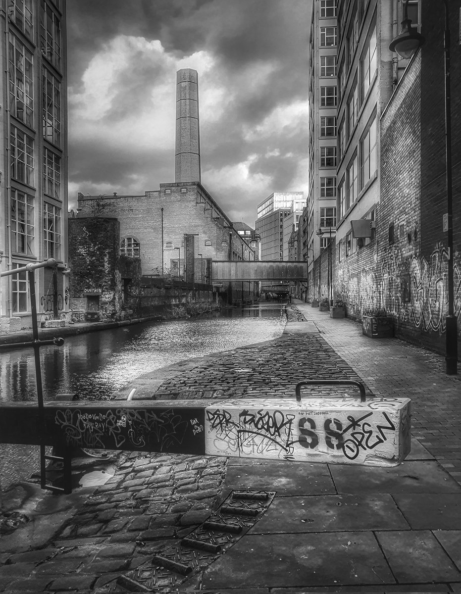 Industrial revolution #blackandwhitephotography #blackandwhitephoto #blackandwhite #cityscape #urban #industrial #canal #photography #photo #mobilephotography