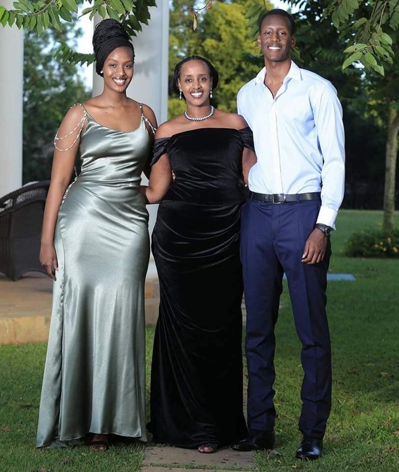 First daughter Natasha and her children..