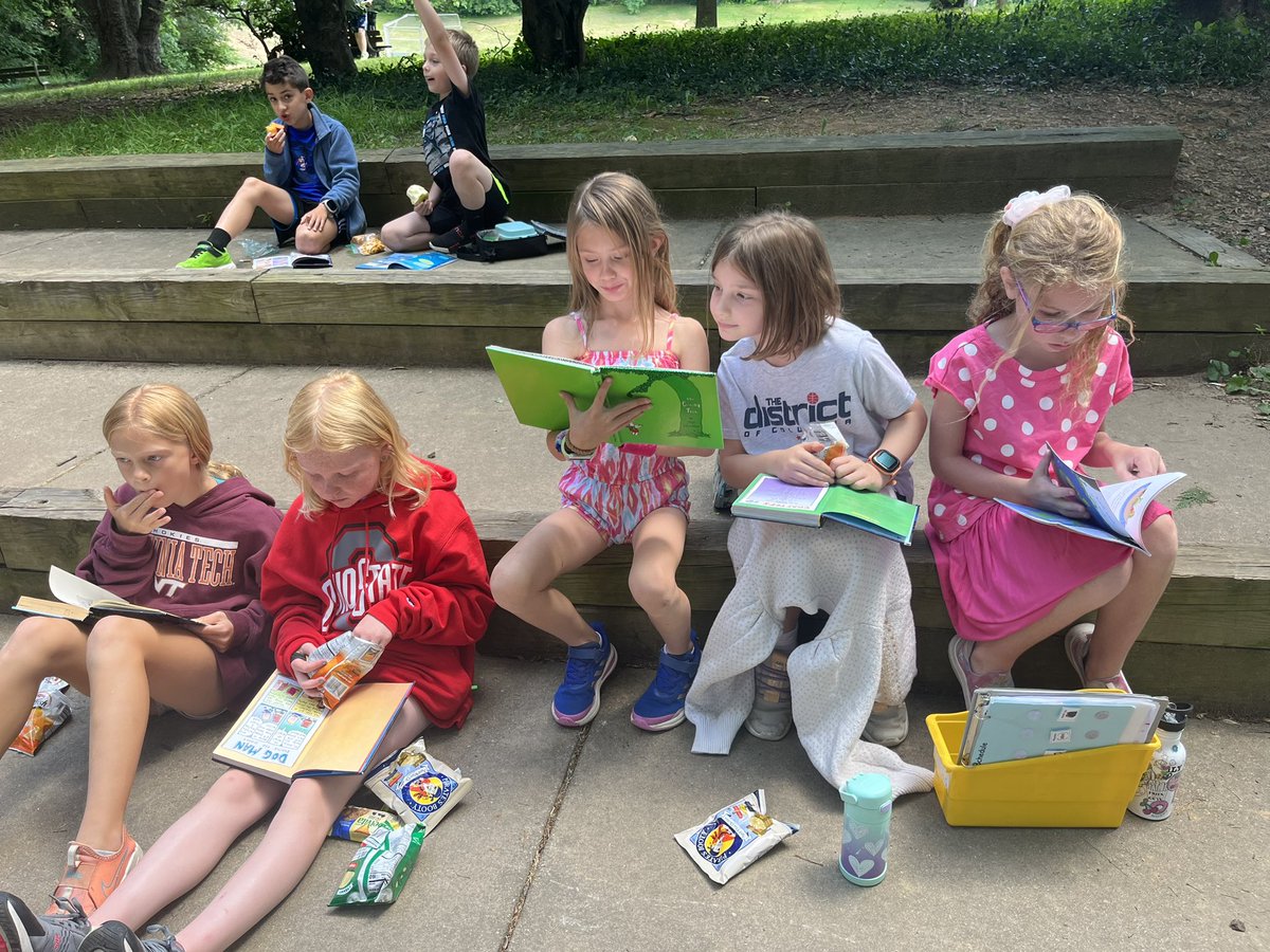 Ms. Ryan tweet media