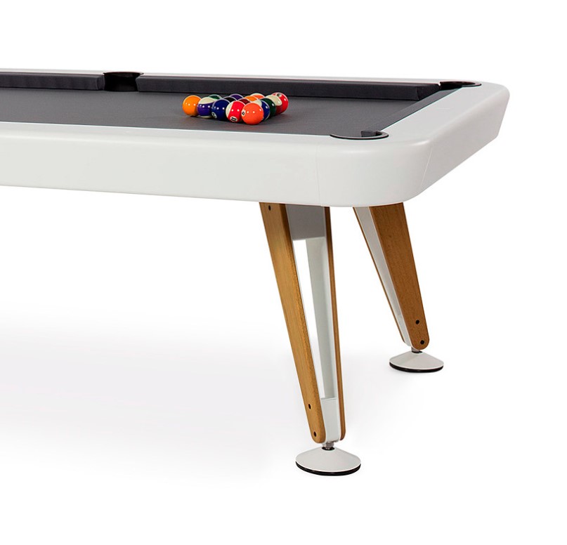 Looking for the perfect way to bring the fun of a pool hall to your home or backyard? Look no further than RS Barcelona's amazing indoor/ outdoor pool table!  #rsbarcelona #interdesign #outdoorpooltable #weststatebilliards
