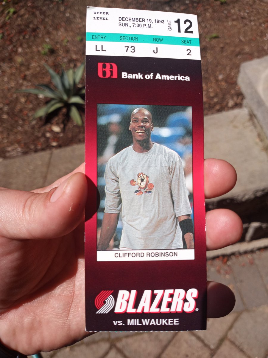 We have acquired another ticket stub with Uncle Cliffy on it. That warm up shirt tho 🔥 #ripcity #portland #blazers #trailblazers #90s