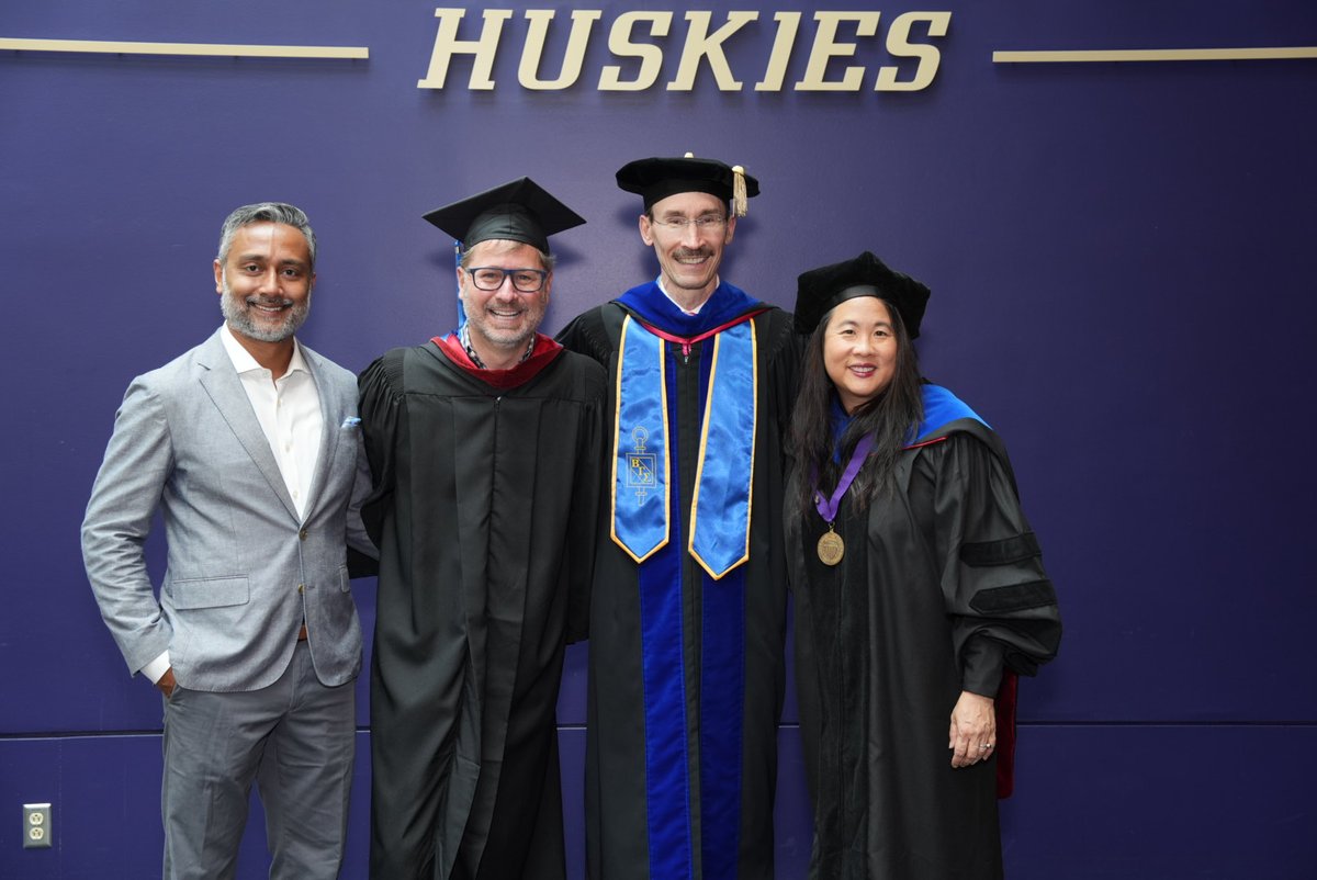 UW Foster School of Business tweet media