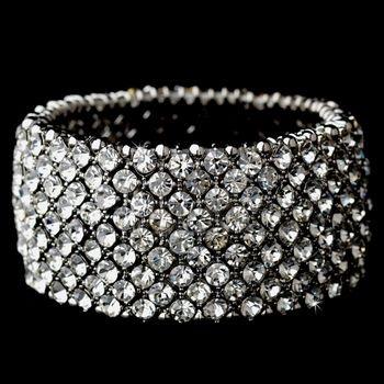 cvshay's tweet image. Did you miss June 1 National Nail Polish Day? No worries. June is full of holidays. Next is  June 8  ‘National Best Friends Day’ - Show your friends some love.  Let us give you a few ideas. #gifts #weddingearrings #weddingbracelets bit.ly/3FTPHIq bit.ly/3MQ3Zwv