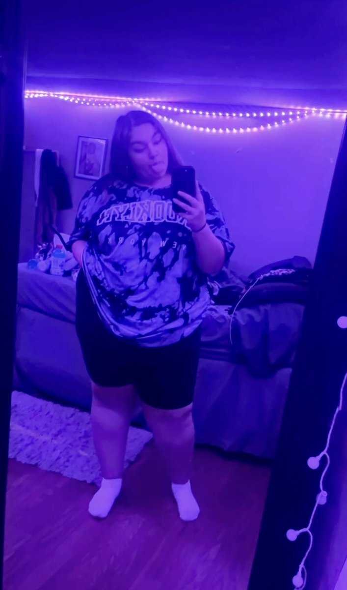 leahbaby99's tweet photo. I love me fr 🥴💕 #plussize #bbw #plussizeandpretty #thickgirls #bbwgirls #bbwfans https://t.co/qJ2WLrbCl2