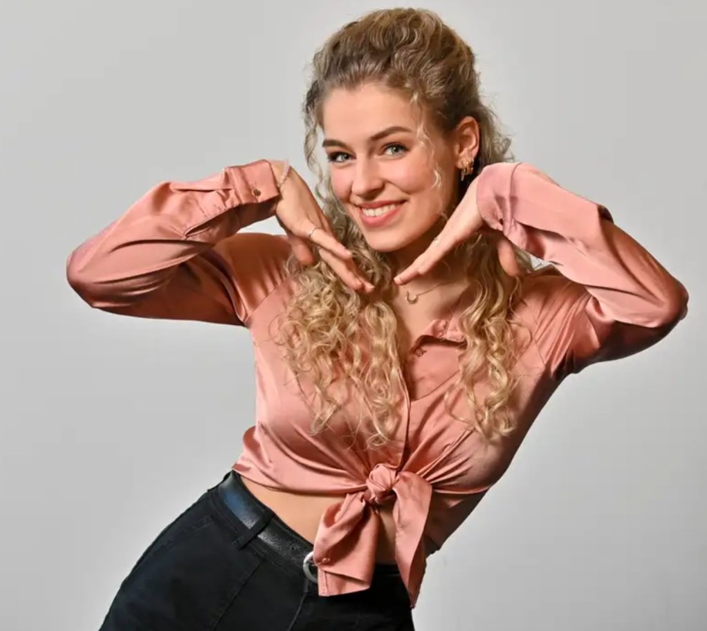 Devway05's tweet image. Face reveal: