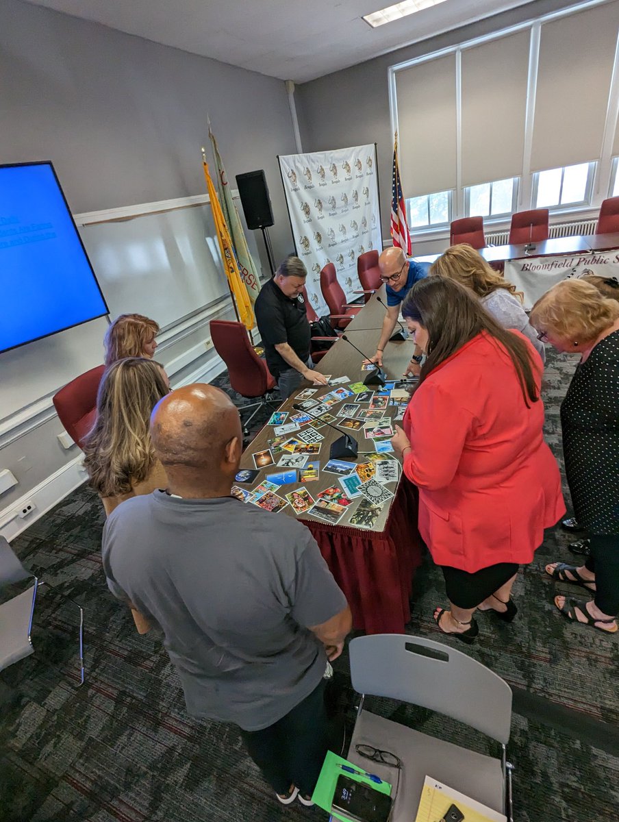 Mr. Murray tweet media