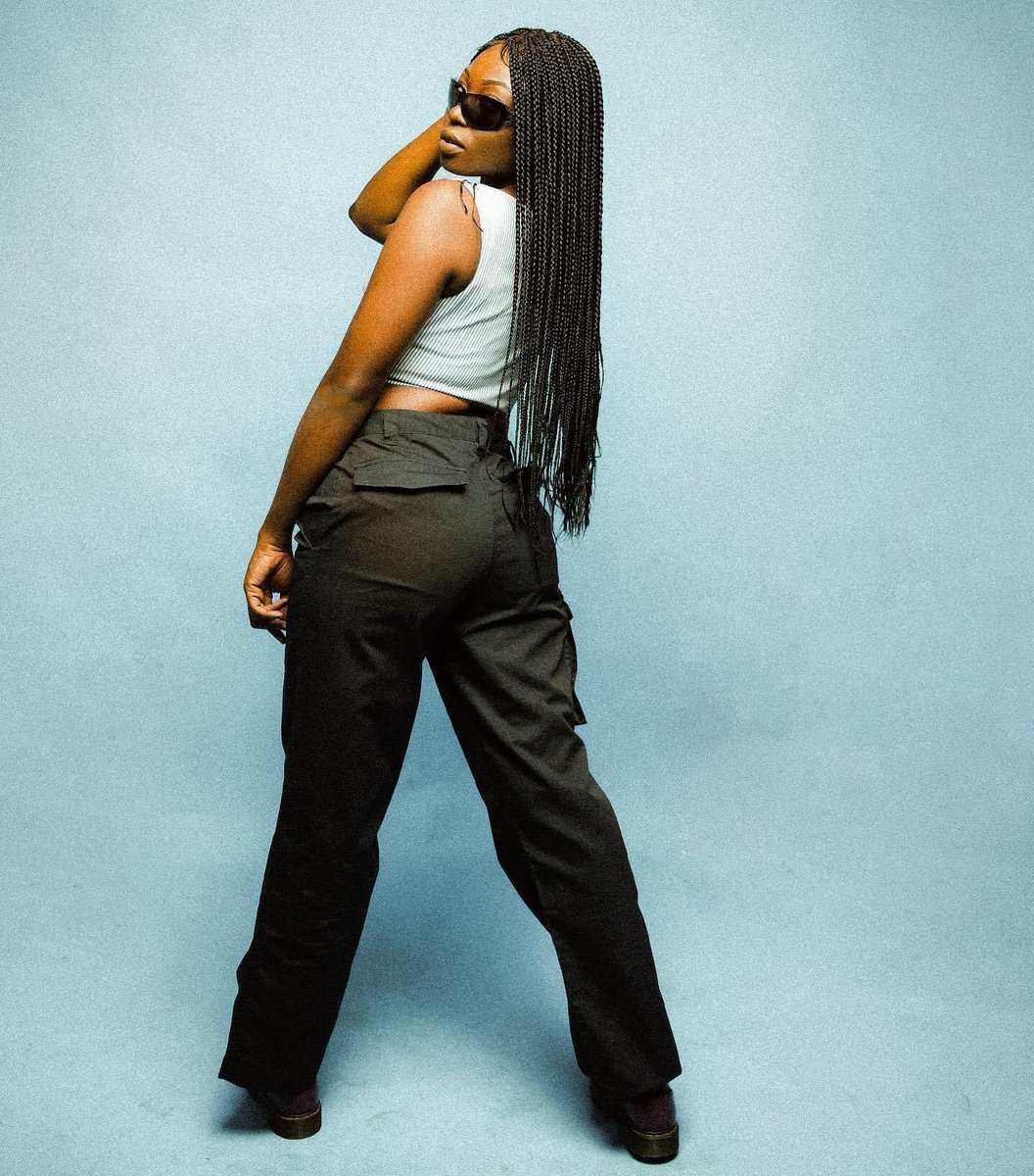 BadGyalMonroe's tweet photo. Rip me out the plastic i be actin brand new🌼 #photography #studiopics #
Photo credit 📸 @Koopokustudios https://t.co/aAvBjgx3Hx