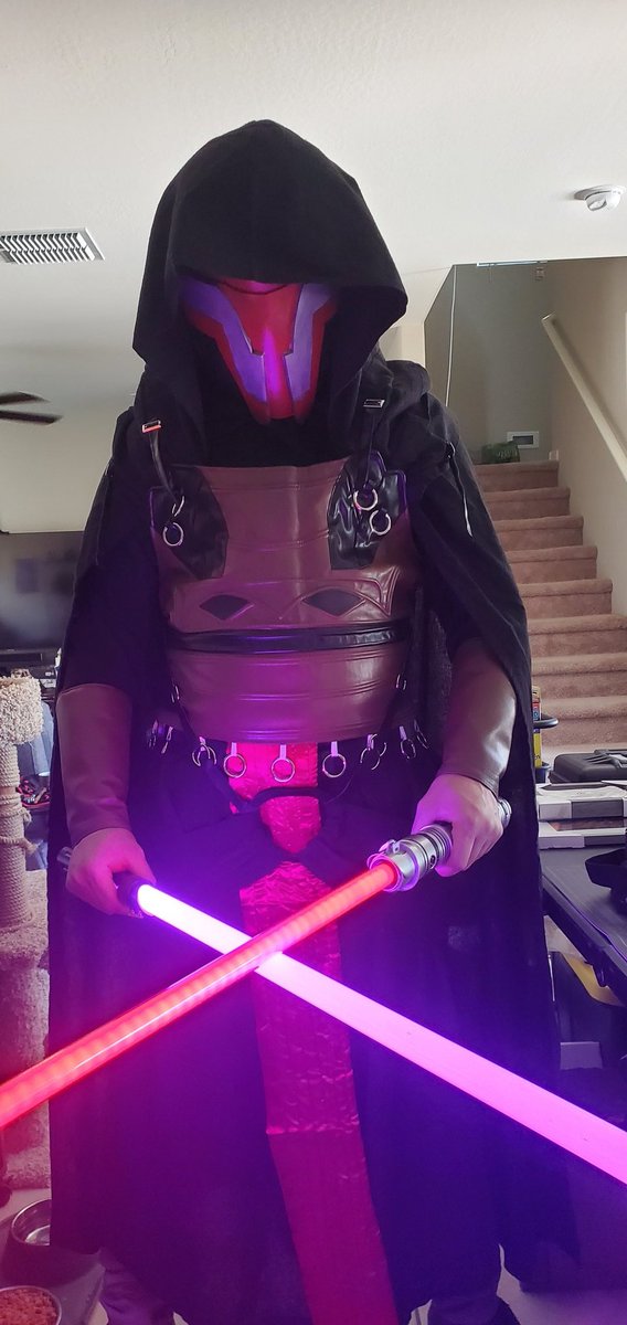 scmike00's tweet photo. Phoenix Fan Fusion was a good time! See y'all next year! https://t.co/AwrOrn1gwF