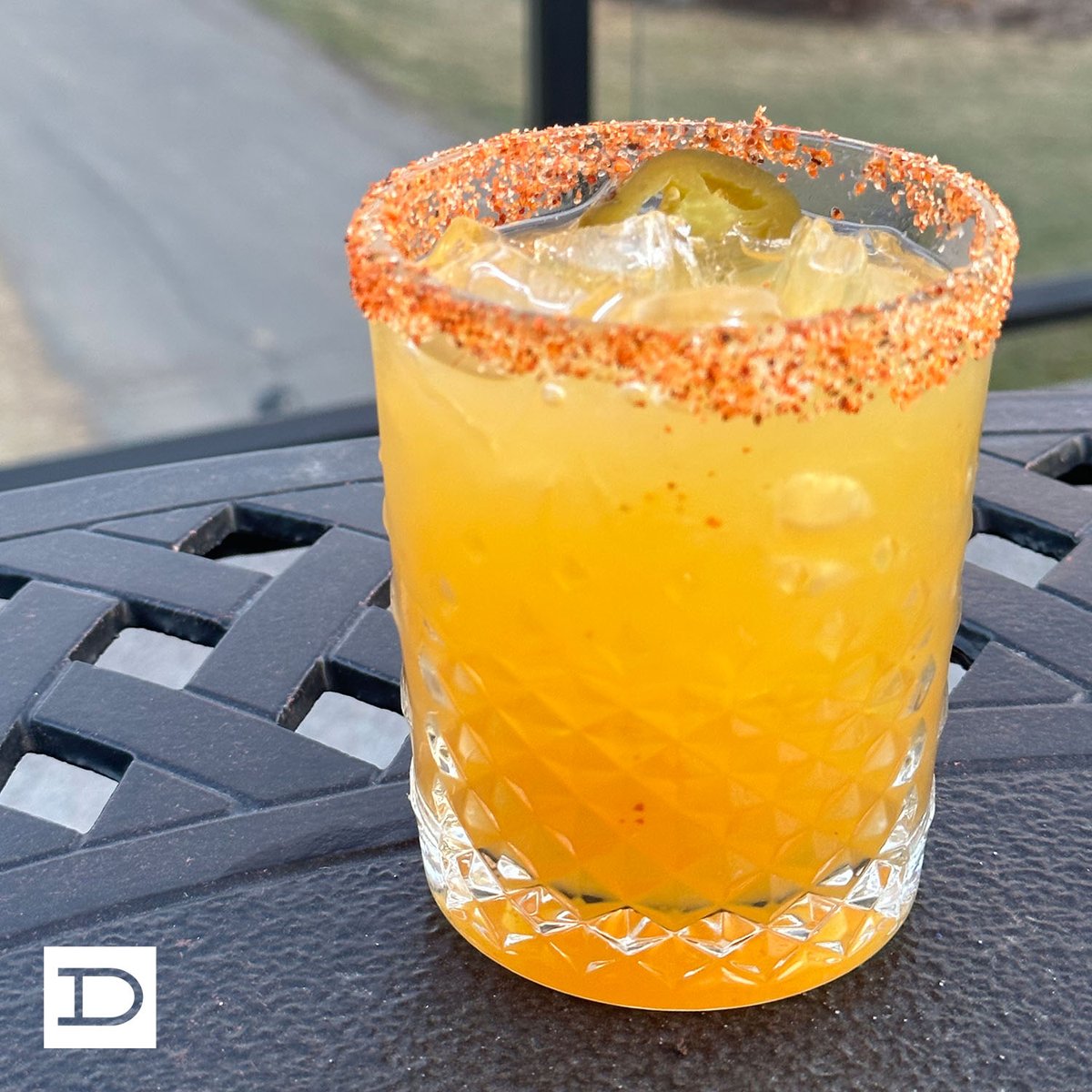 Add a little but of spice ✨.....with the Spicy Passion Fruit Margarita!

Order it off the cocktail menu!

#Margarita #Spicy #PassionFruit #YEGdrinks #YEG