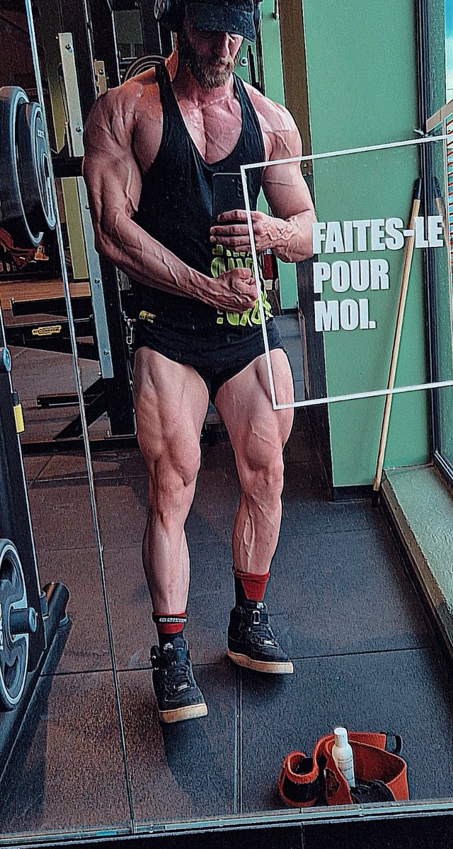 Bonjour les jeunes twittos 

Le vieux n'a pas tiré sa révérence encore 🤗