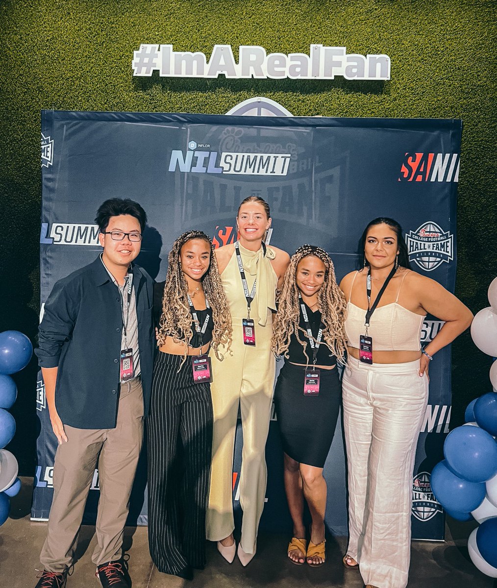 CalAthletics's tweet image. Bear Sightings at #NILSummit

#GoBears