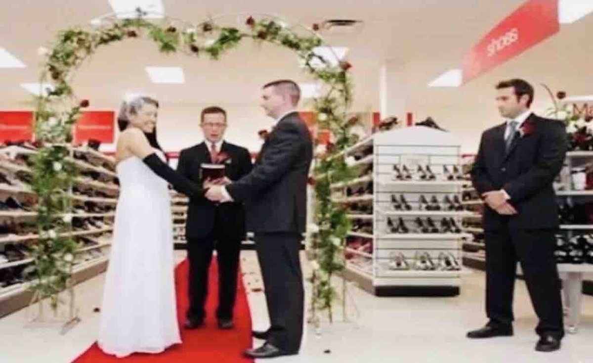 Guarromantico_'s tweet photo. Si te tuvieras que casar en el lugar exacto donde conociste a tu pareja; ¿dónde sería tu boda? https://t.co/v1wBa16YLW