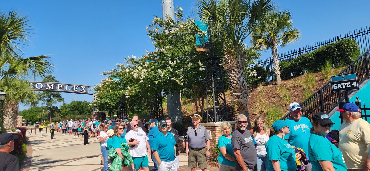 Gate open at 4:30!! 
#TEALNATION is showing up early!

#ChantsUp #CCUinConway #RoadToOmaha