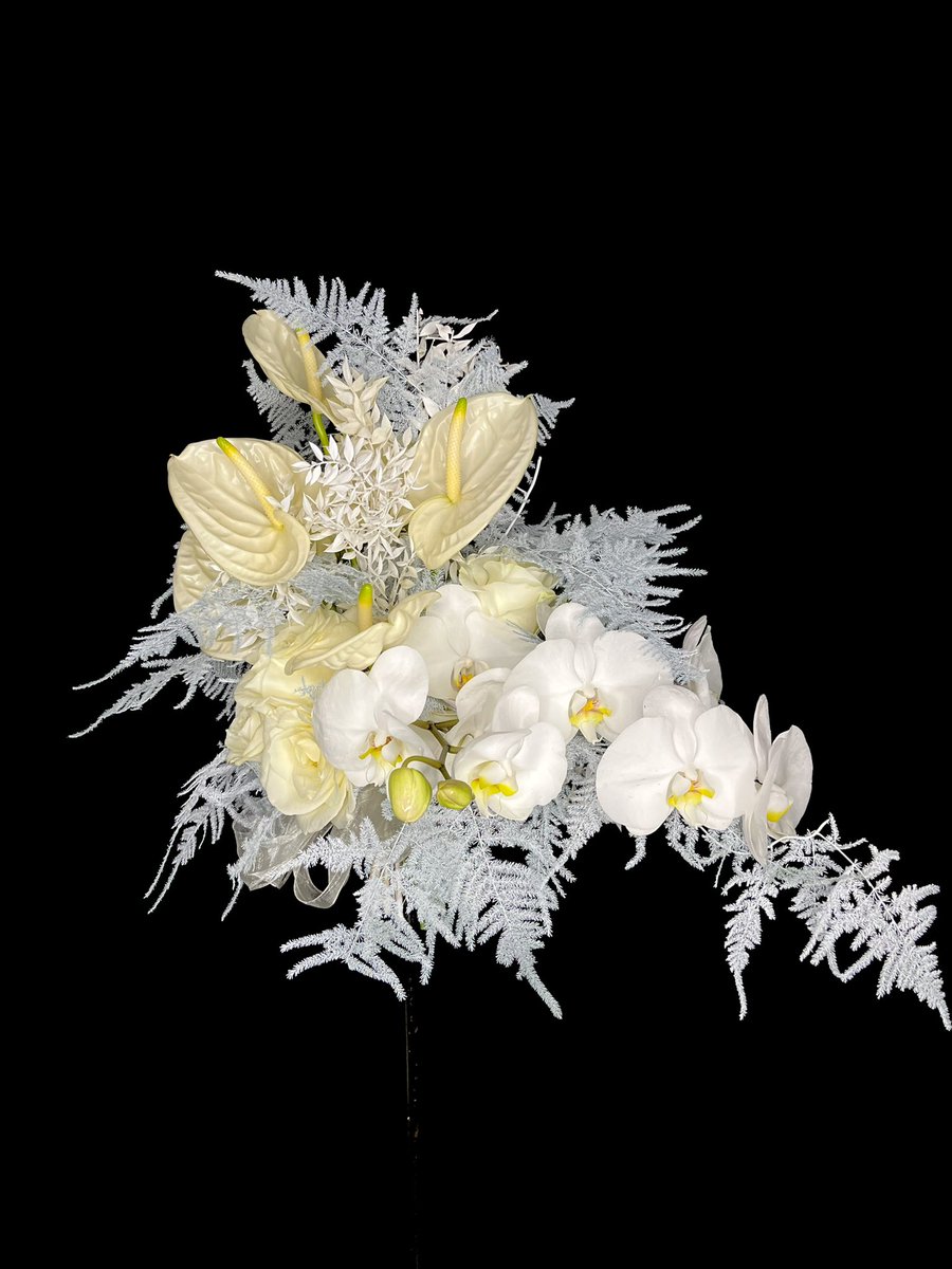 Todays #wedding #bouquet #roses #anthuriums #orchids