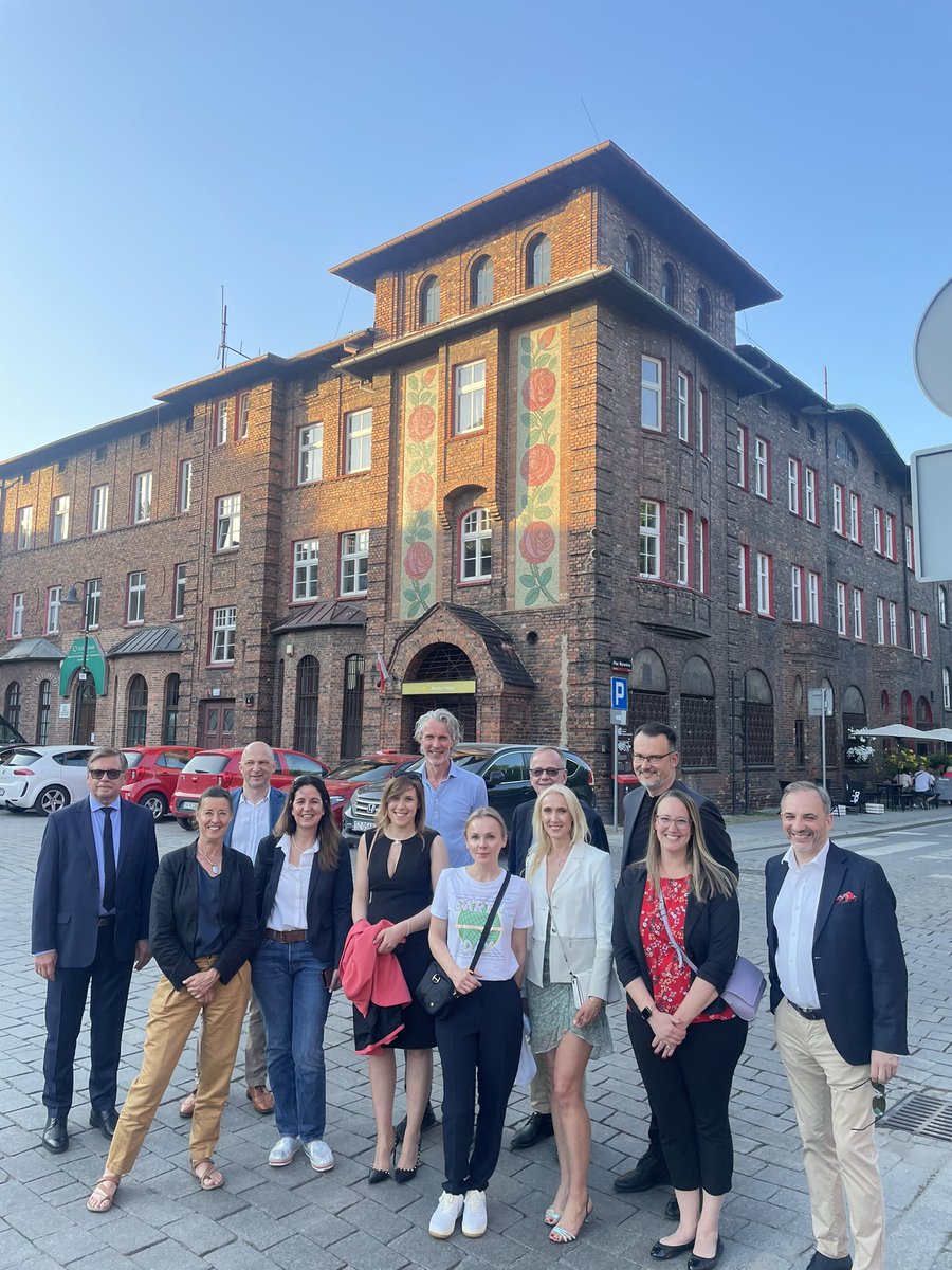 Kasia Smilowska (@k_smilowska) on Twitter photo This was an amazing opportunity to learn about #Parkinson and pump therapies from the experts <a href="/movedisorder/">MDS</a> <a href="/KRayChaudhuri1/">K Ray Chaudhuri</a> <a href="/angelo_antonini/">Angelo Antonini</a> <a href="/per_odin/">Per Odin</a> <a href="/basbloem/">Bas Bloem</a> <a href="/ParryMiriam/">Miriam Parry</a> & PwP â¤ď¸first time in Katowice, Poland. Thank you so much for making this possible This was an amazing opportunity to learn about #Parkinson and pump therapies from the experts <a href="/movedisorder/">MDS</a> <a href="/KRayChaudhuri1/">K Ray Chaudhuri</a> <a href="/angelo_antonini/">Angelo Antonini</a> <a href="/per_odin/">Per Odin</a> <a href="/basbloem/">Bas Bloem</a> <a href="/ParryMiriam/">Miriam Parry</a> & PwP â¤ď¸first time in Katowice, Poland. Thank you so much for making this possible