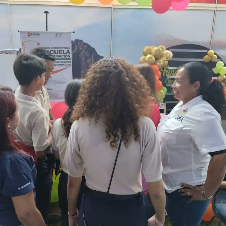 Larapotenciaenformacion tweet media