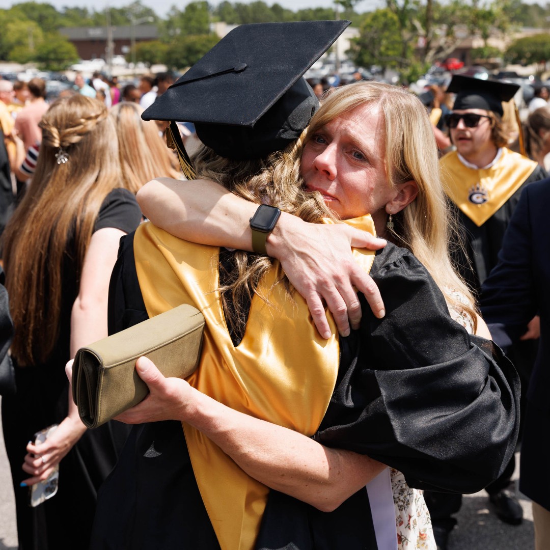 CumberlandCoSch's tweet photo. Congratulations to the Class of 2023 from Gray's Creek High School! Learn more about these successful graduates and view graduation snapshots and more at: https://t.co/E1YliGBGvP. #CCSGrads2023 https://t.co/CADCGIIYJR