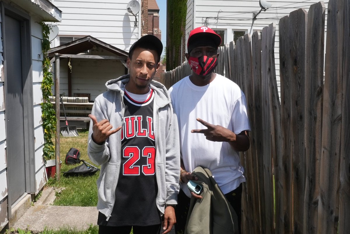 bulbtheera's tweet photo. The Creators of the dance, Chicago Footwork! The work is being done! Over 40+ Years of history in one photo! Southside x Westside - Anthony Brown Sr. x Elvis Chatman x 💡 #lbproductions #litebulbfootwork 📷 @TheEra_Manny + @SteeloTheEra https://t.co/ZAqt9OLO56