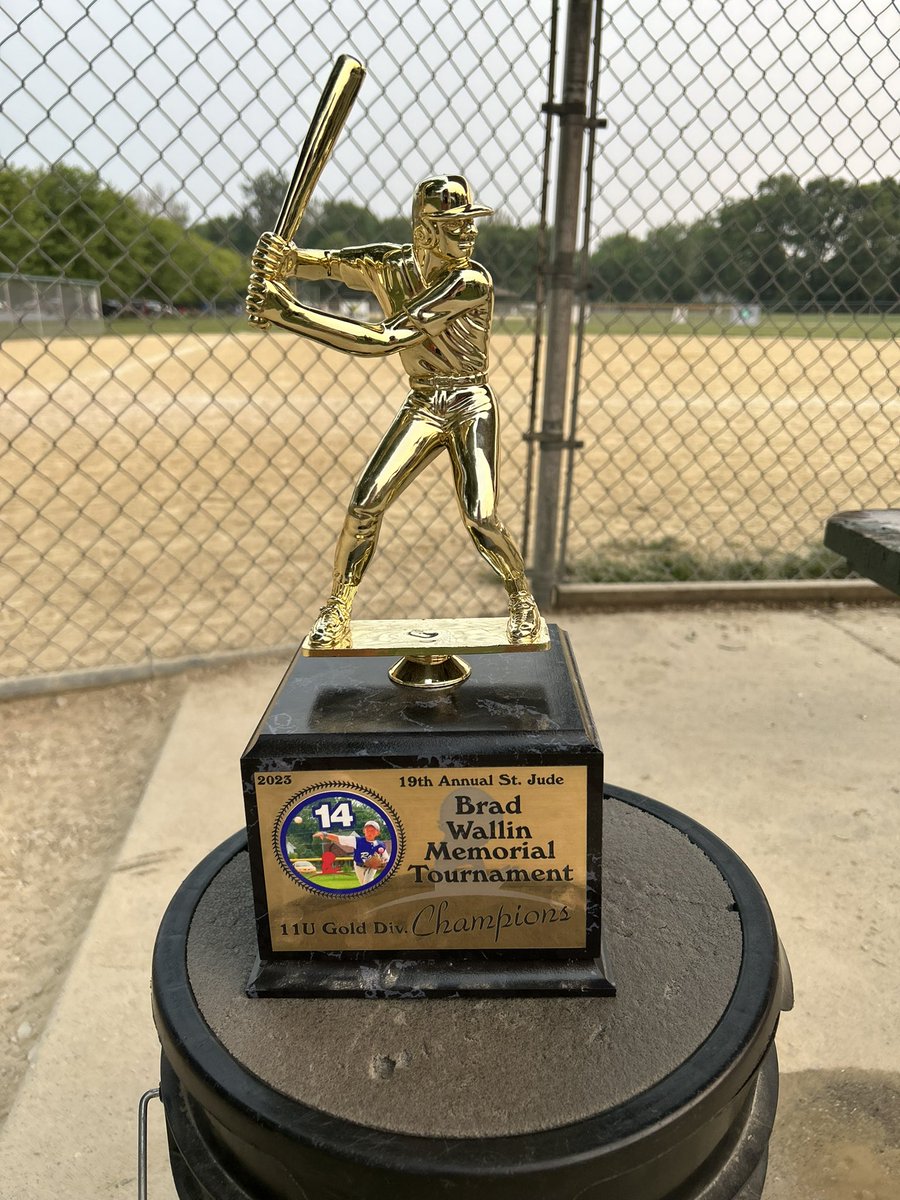 Billyt1010's tweet photo. The St. Jude Brad Wallin tournament is about more than baseball. We played for not only Brad but Guiliana who meant so much to these boys. 57 teams entered and these boys ended the tournament with a 7-0 record. I guess it’s safe to say this is one hell of a team. Congrats boys https://t.co/yBX4rGTn1h