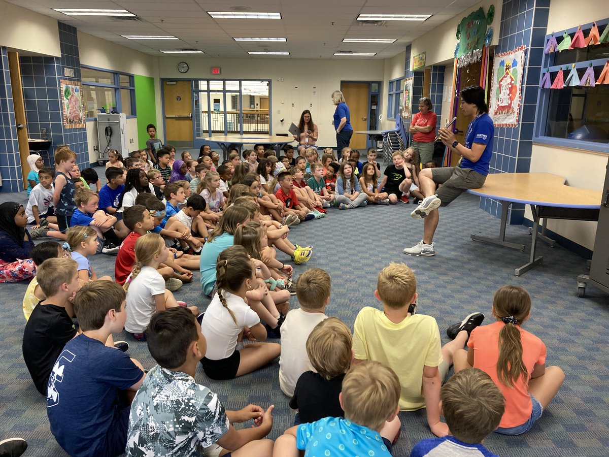 mrsphillippo's tweet photo. CAMP WEEK is off to a great start! Guest readers, s'mores, extreme Rock, Paper, Scissors, and more! #NPpride #SLPPantherProud https://t.co/6MORtzCjTO