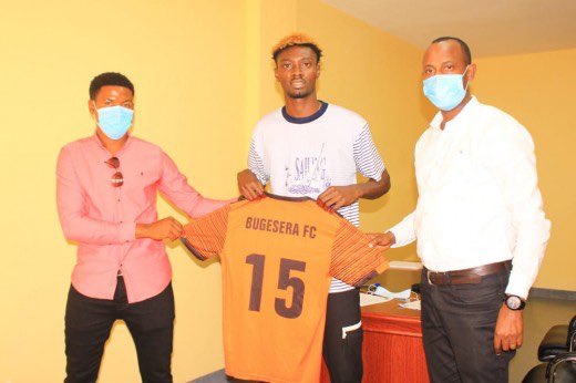 willarabbin's tweet photo. 🛑SADICK SULLEY NTAZAKOMEZANYA NA BUGESERA FC🛑

✨Umunye-#Ghana @SulleySadick15 yasezeye @Bugesera_fc yari amazemo imyaka 2

✨Sulley avuye muri Bugesera nyuma y’iminsi 631, yayigezemo 12/9/2021

✨Wari umwaka we wa 3 amaze mu #Rwanda kuko undi umwe yawukinnye muri @espoirfc1 https://t.co/qkJ9zQe1pL