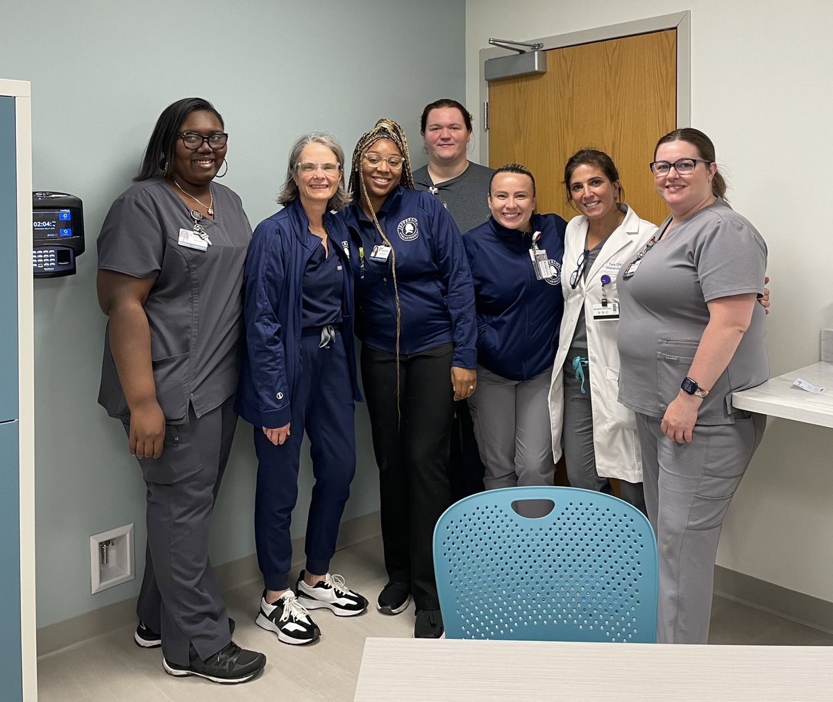 Our Torresdale team got to move into their new office last week! Thank you to everyone who came out to help the staff get the office ready to see patients. We are excited to start utilizing our new space!