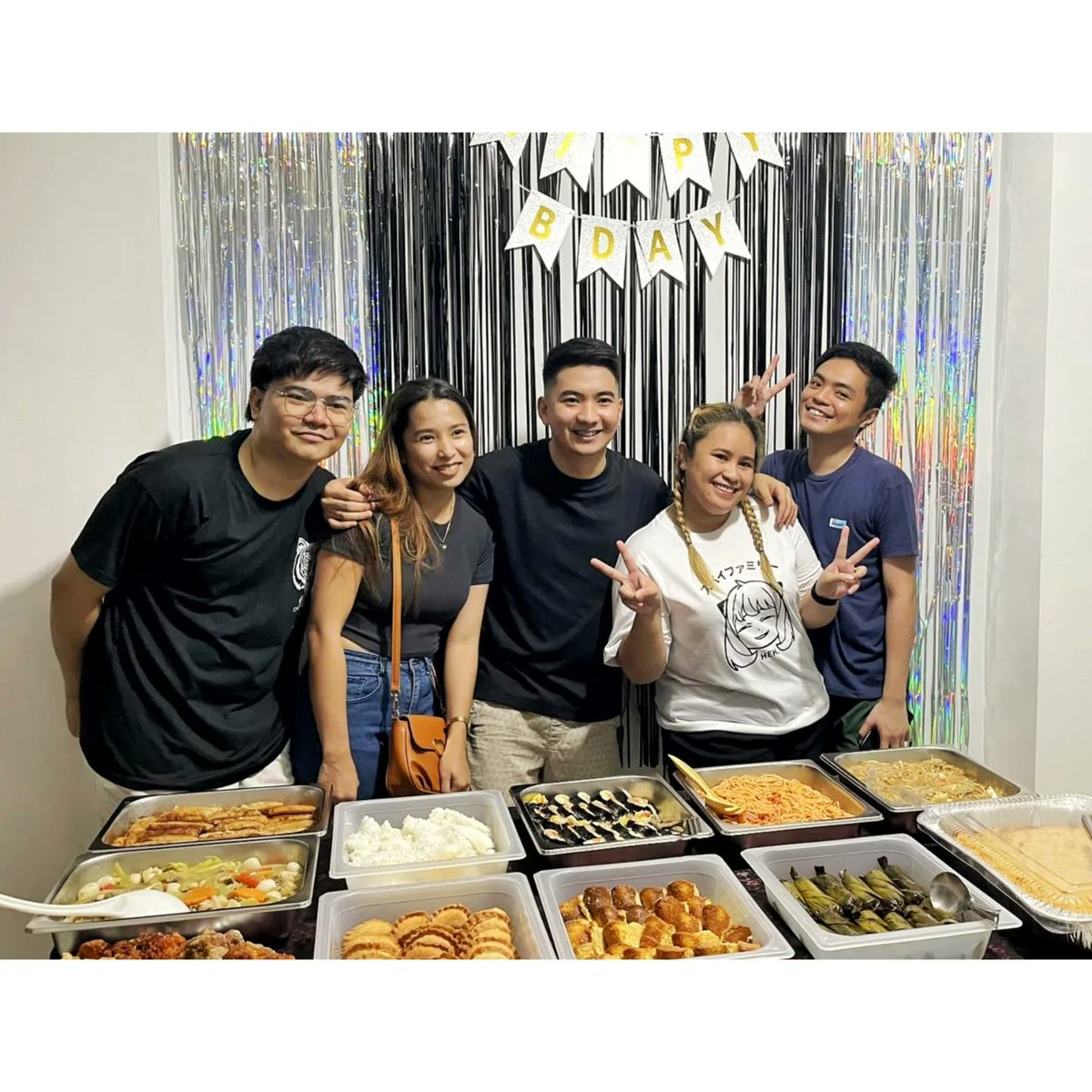 EsonVitug's tweet photo. Happy birthday, Da. I love you always! 🤍🎁🎂🎈🎉
#TeamMatatag
@lmndg_
@BrigetteTopia
@DaweFabrigaras
@dcdcdecember https://t.co/okZdEAp7uv