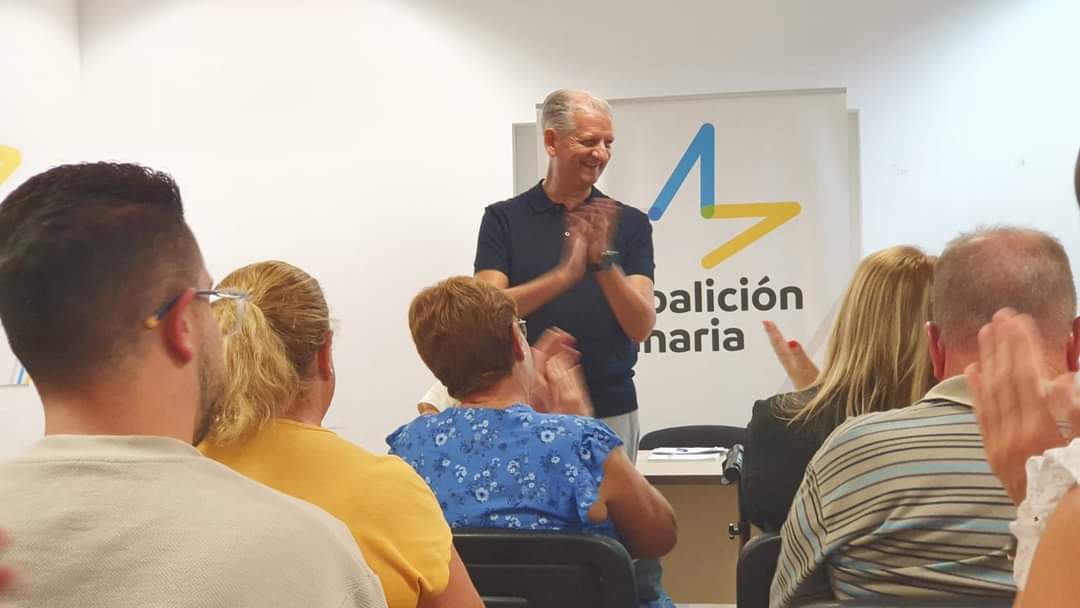 orotavaCC's tweet photo. ✅ Reunión del Comité Local de @orotavaCC en #LaOrotava

@FLinares2023 "Gracias a todas y todos por el trabajo y felicidades por el #EXITO de las Elecciones".

#EquipoLinares #Súmate 

@coalicion @cctenerife https://t.co/Yn0B6RgzOS