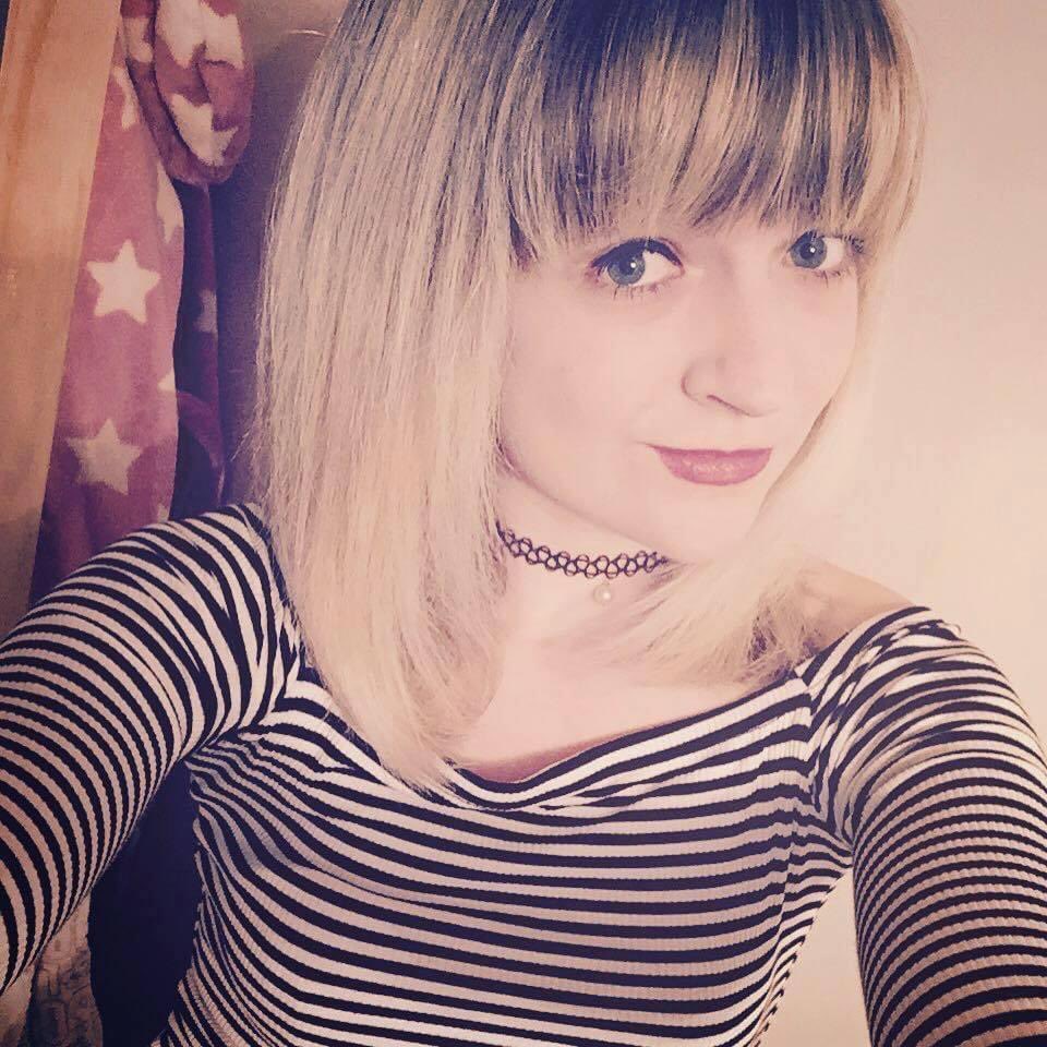 megzyyyyyy's tweet photo. My hair is going to look more like this next week and I can’t wait!! https://t.co/YEW3hoQSBz