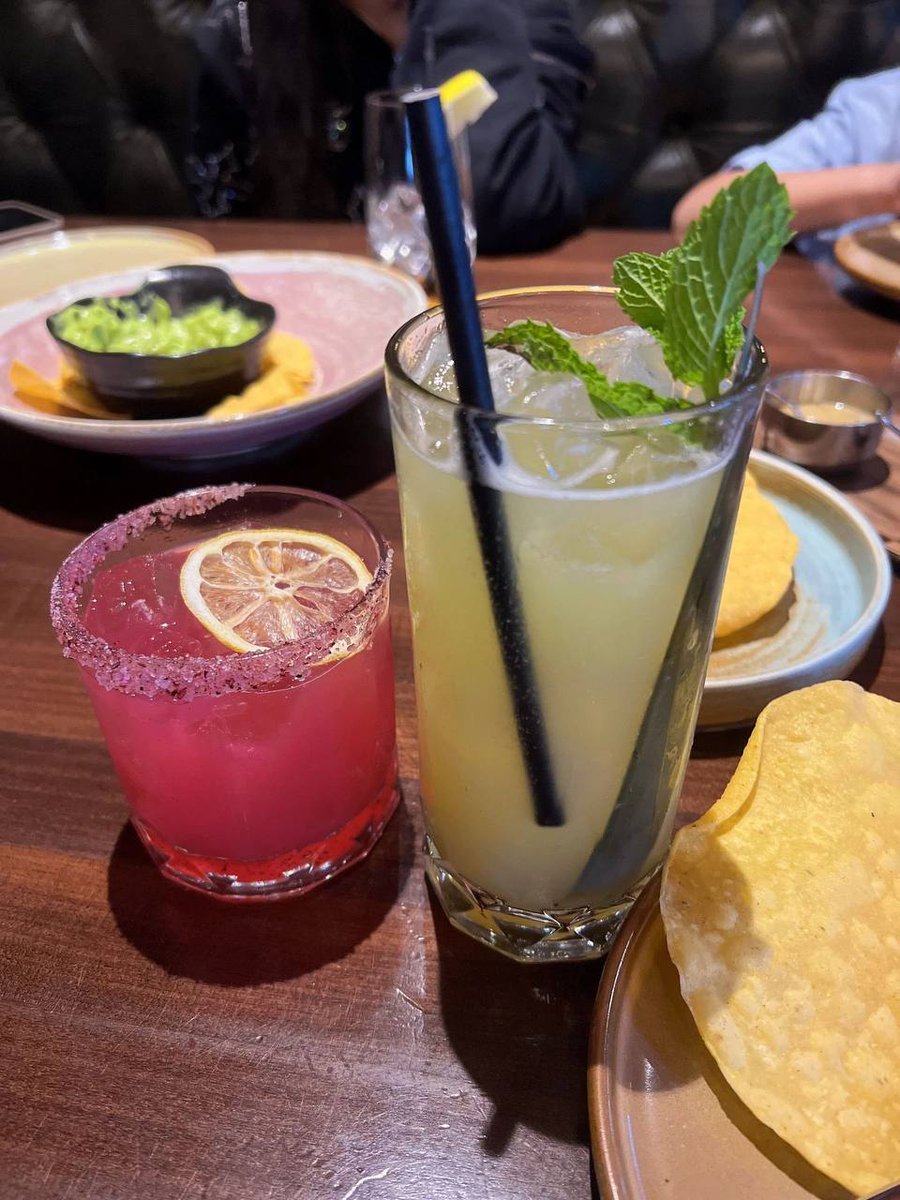Olivia521978352's tweet photo. Food is for eating, and good food is to be enjoyed… I think food is, actually, very beautiful in itself.
 #LunchtimeFeast #FoodieDelights #TasteBudHeaven https://t.co/p0xgkFIOwH