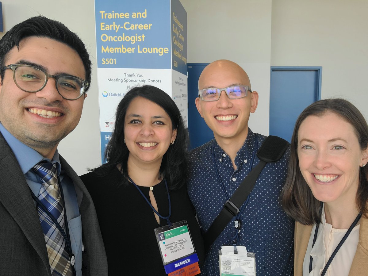 I hope you can sense the glowing joy of seeing #dukefamily growing into inquisitive, compassionate oncologists! I forgot until today that I was a JAR/SAR for @QasimHussainiMD @ChesterKao1 and Hannah Robinson, and here we all are! @AimeeZaas @DukeIMChiefs @ASCO #ASCO23