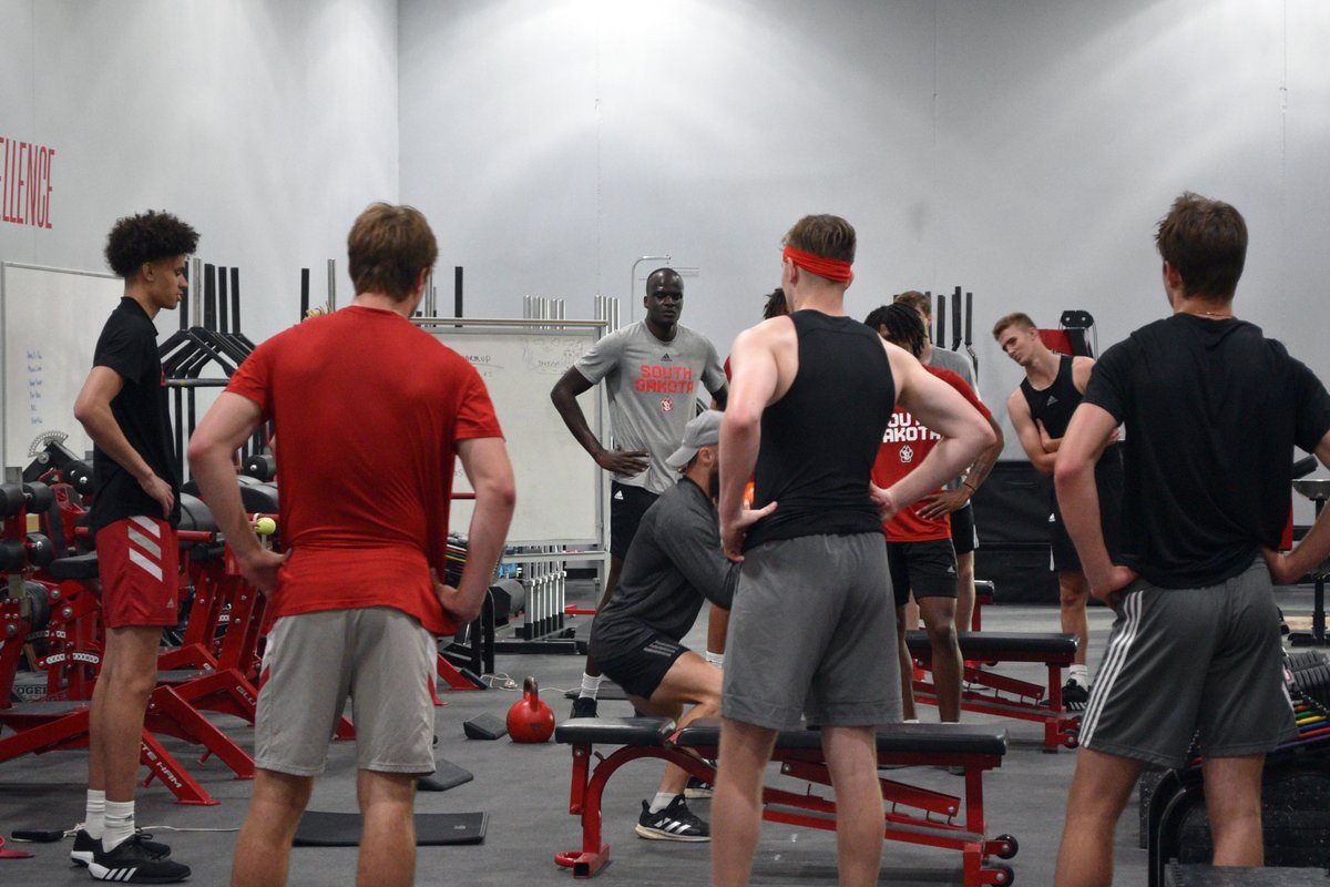 South Dakota Men s Basketball On Twitter Back To Work south-dakota-men-s-basketball-on-twitter-back-to-work