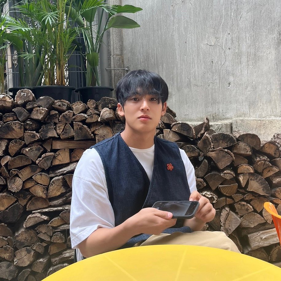 metothemii's tweet photo. ถามว่าทุกวันนี้ยังไม่มีแฟนเพราะอะไร ตอบ https://t.co/N7dJgofI5B