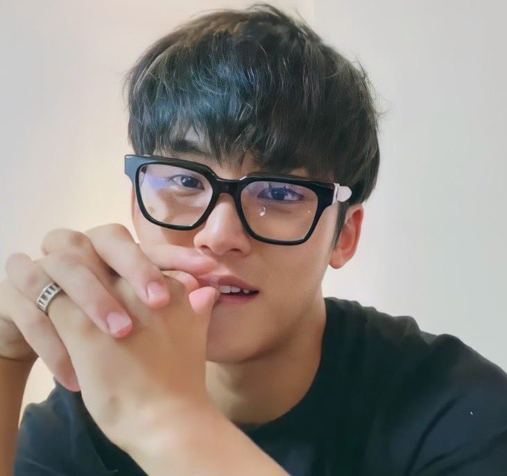 metothemii's tweet photo. ถามว่าทุกวันนี้ยังไม่มีแฟนเพราะอะไร ตอบ https://t.co/N7dJgofI5B