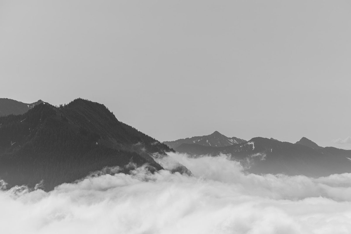 Clouds Rolling over the Cascades. #Cascades #Mountain #Mountains #Photo #Photography #Pic #ShotOnCanon #Canon #WA #WAWX #Washington #MountSi #Mount #Si #Clouds fineartamerica.com/featured/rolli…