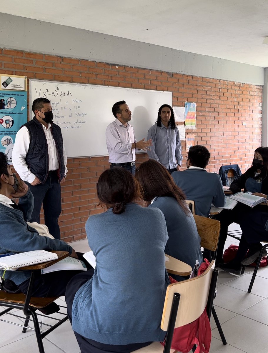 Muchas gracias al Bachillerato David Alfaro Siqueiros por recibirnos el día de hoy para compartirles herramientas en contra del acoso escolar. 

#TodoXPuebla #puebla