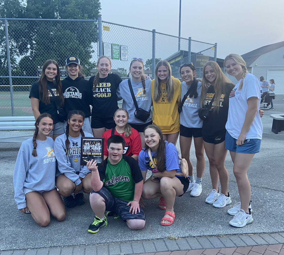 Tonight we were able to present this years MVP Award to our #1 fan and the best bat boy, Blake Lynch! 

We were so lucky to have Blake’s support and energy throughout the season! 🥎⚡️