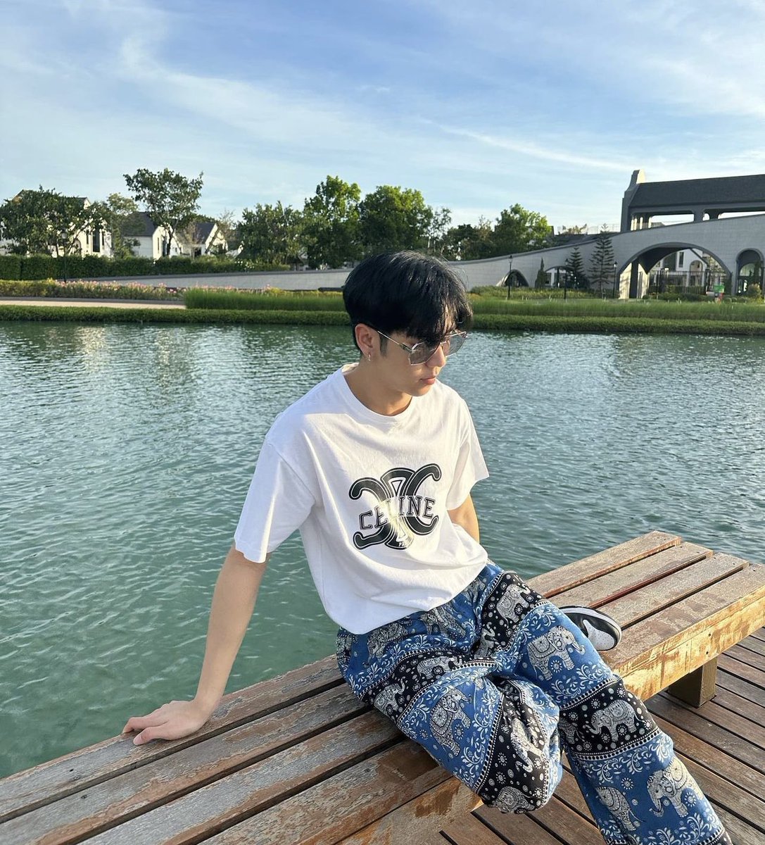 priimika's tweet photo. Elephant pants supremacy 😅
@Louis_Thanawin #alphajets #louisthanawin https://t.co/TVsqBlhDhl