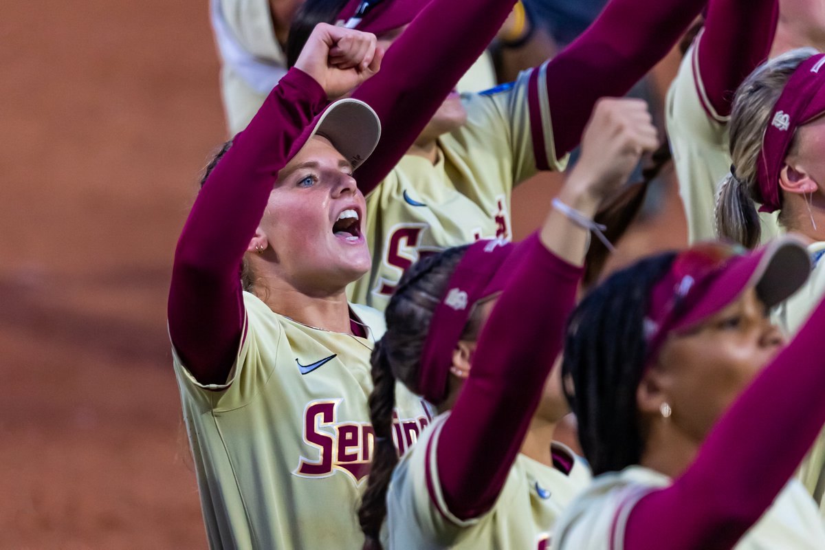 FSU_Softball's tweet photo. HOW 'BOUT THOSE NOLES‼️

#Team40 https://t.co/mkPgjCmY7e