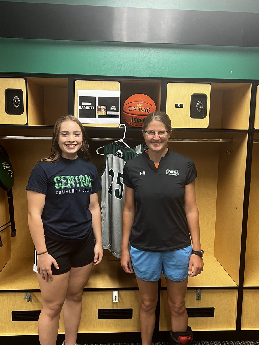 AnistenBarnett's tweet photo. After a great visit with CCC Columbus and Coach @KasiStoltz, I am very thankful and honored to have received an offer from @BasketballCcc! @DiscovererGBB @NebraskaAttack https://t.co/Lq3GTcqvKG