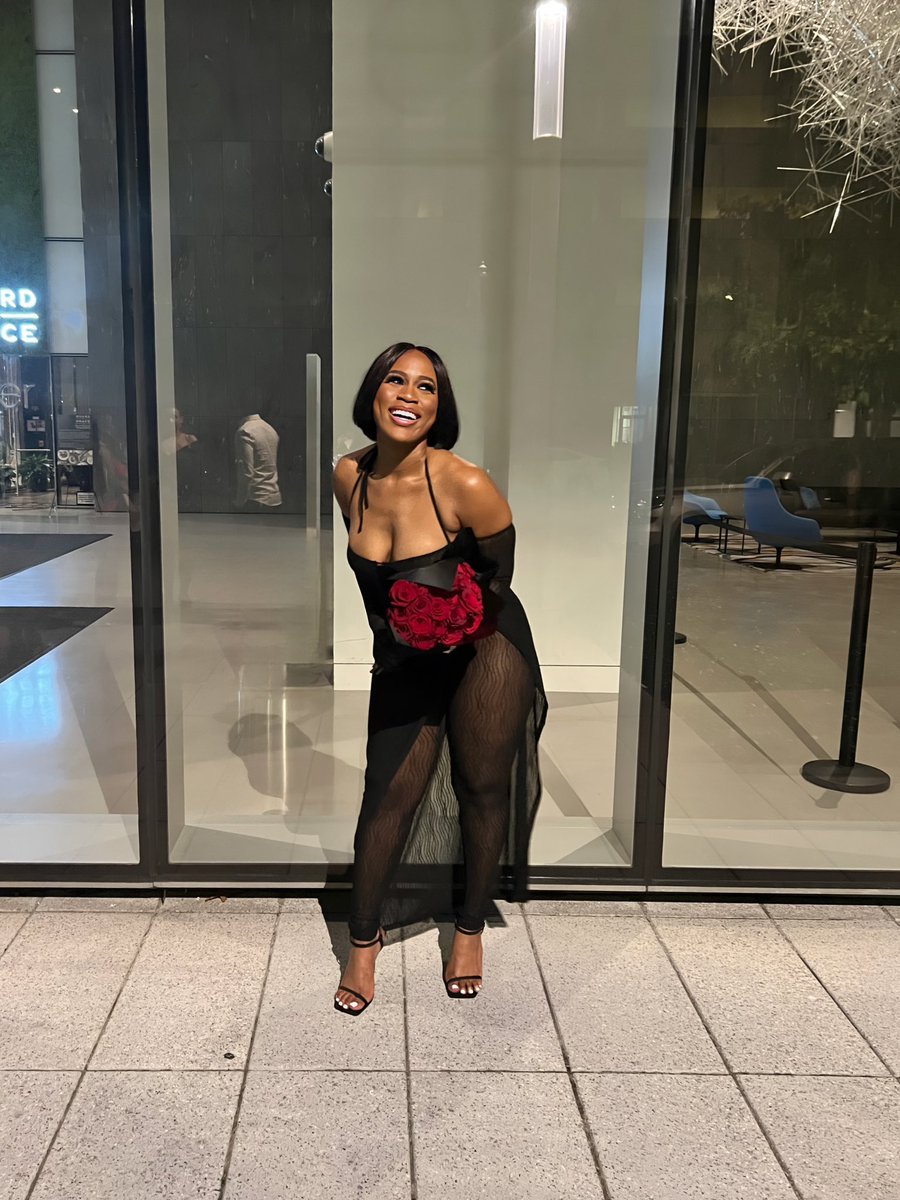 PostedwZee's tweet photo. Happy 28th Birthday to me🎉 More life 🥂✨ https://t.co/gcpUWpRAJO