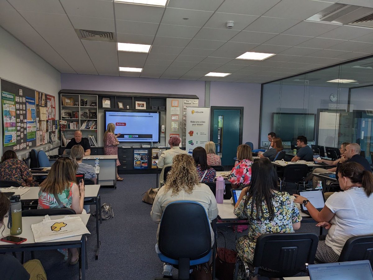 #GoogleReferenceSchool Event. Fantastic day of professional learning with @GoogleForEdu Leaders, @C2k_info , @texthelp , @edpuzzle & NI teachers. Exchanged inspiring digital practices & strengthened connections. #Communities #Learning #Collaboration @jessrosemarsh @zbukhari197