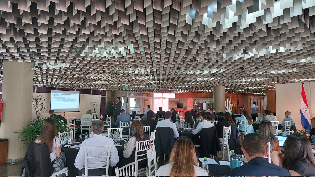 Finalmente, representantes de la Unidad Gral de Asuntos Especiales del <a href="/mreparaguay/">Ministerio de Relaciones Exteriores</a>, detallaron sobre las Sanciones Financieras Dirigidas Internacionales, implicancias, importancia y desafíos.
