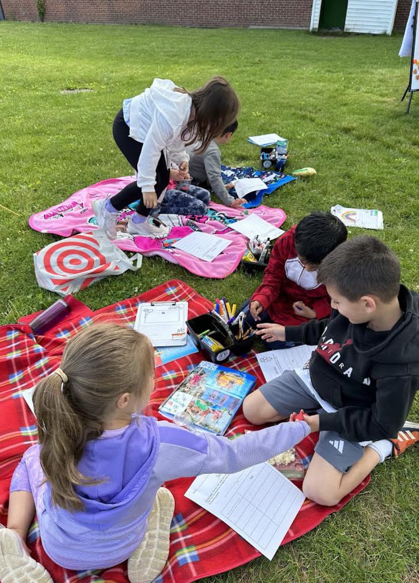 DuffyDragons's tweet photo. A day of outdoor learning for these motivated 1st graders! https://t.co/iiplc9Nnkh