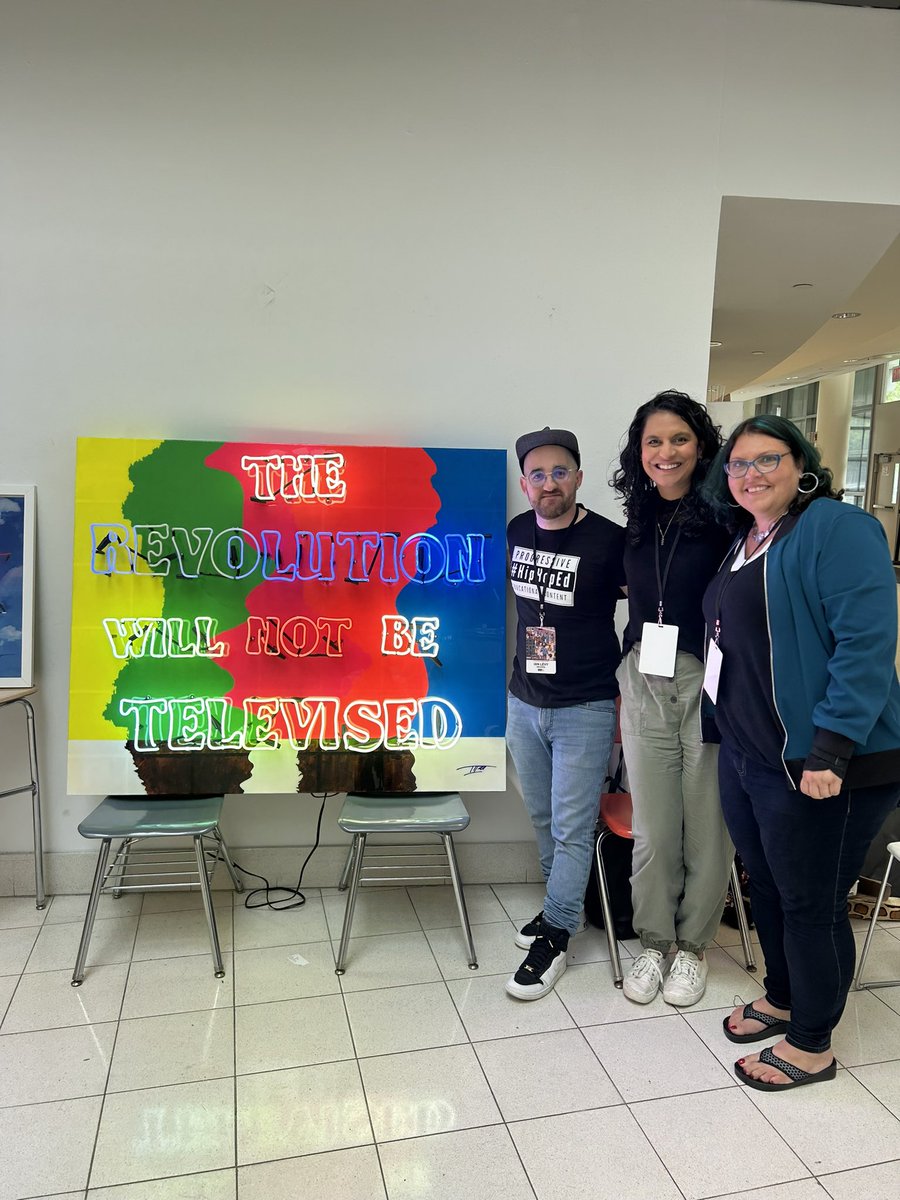 karaieva24's tweet photo. #Transformational and #BetterinPerson: themes of the weekend. From the experience at the #hiphoped conference to creating, processing, and collaborating personally & professionally. Joy, laughter, and love 💙❤️💜💚. #YPARinSC #antiracistSC #holisticSC @NEdirmanasinghe @Ianplevy https://t.co/WnmKJgfvn9