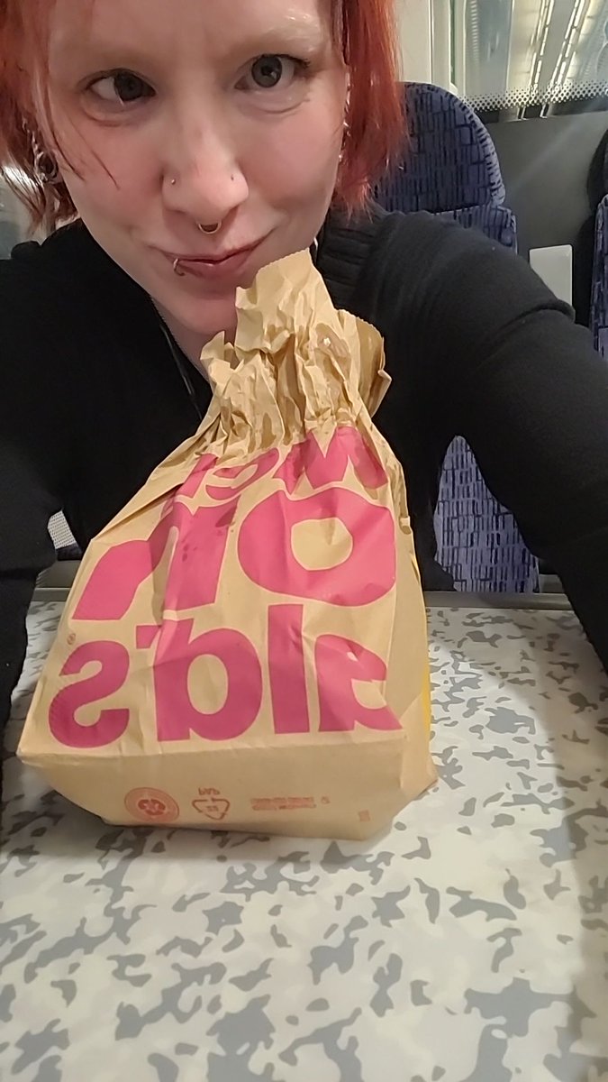 shesnotthere's tweet photo. Aside from eat chicken and chips first, natch. https://t.co/7FSKLm39aL