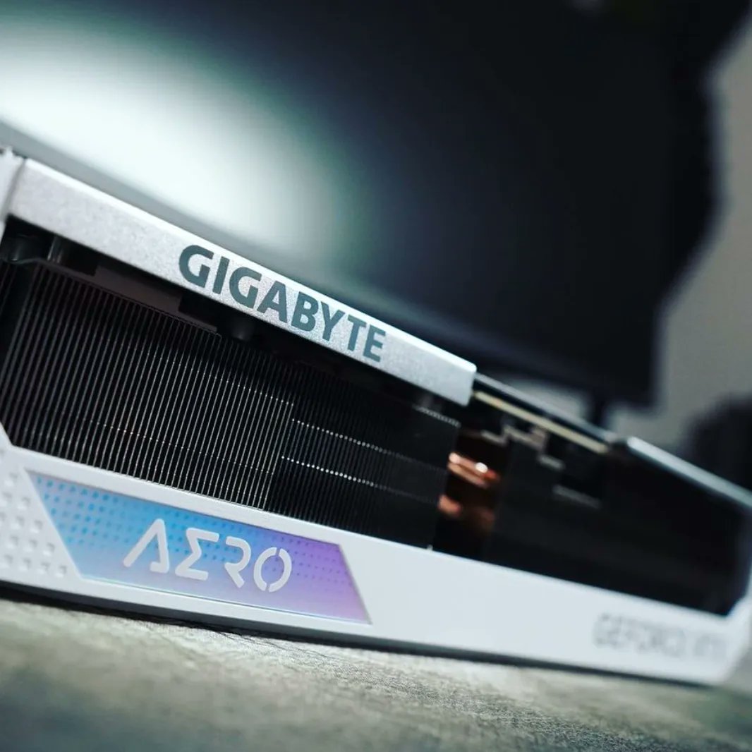Can you guys guess which GIGABYTE AERO card this is? 🤍

#GIGABYTE #AERO #GraphicsCard