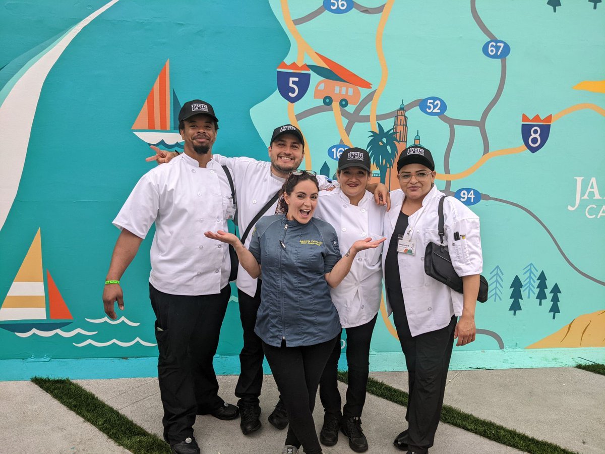 KitchensForGood tweet media