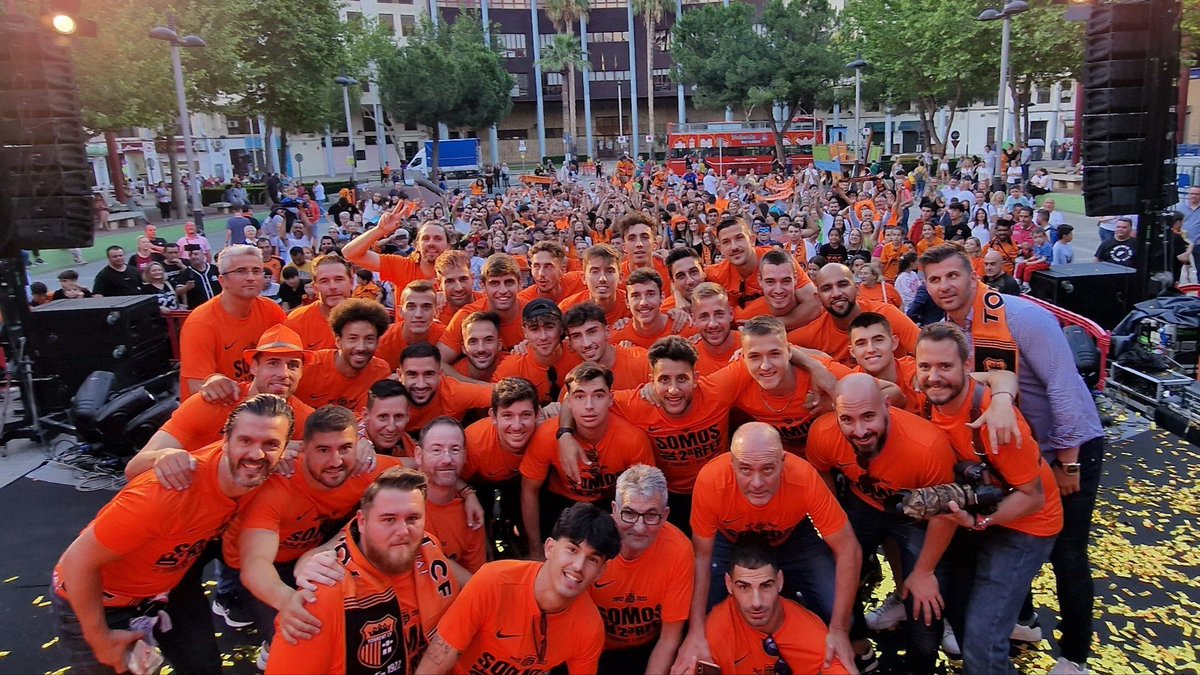 <a href="/enricCux/">Enric Cuxart</a>  ascenso con el <a href="/tcf_oficial/">Torrent C.F.</a> a 2 RFEF.
#invsportplayer #TorrentCF #playoff #ascenso