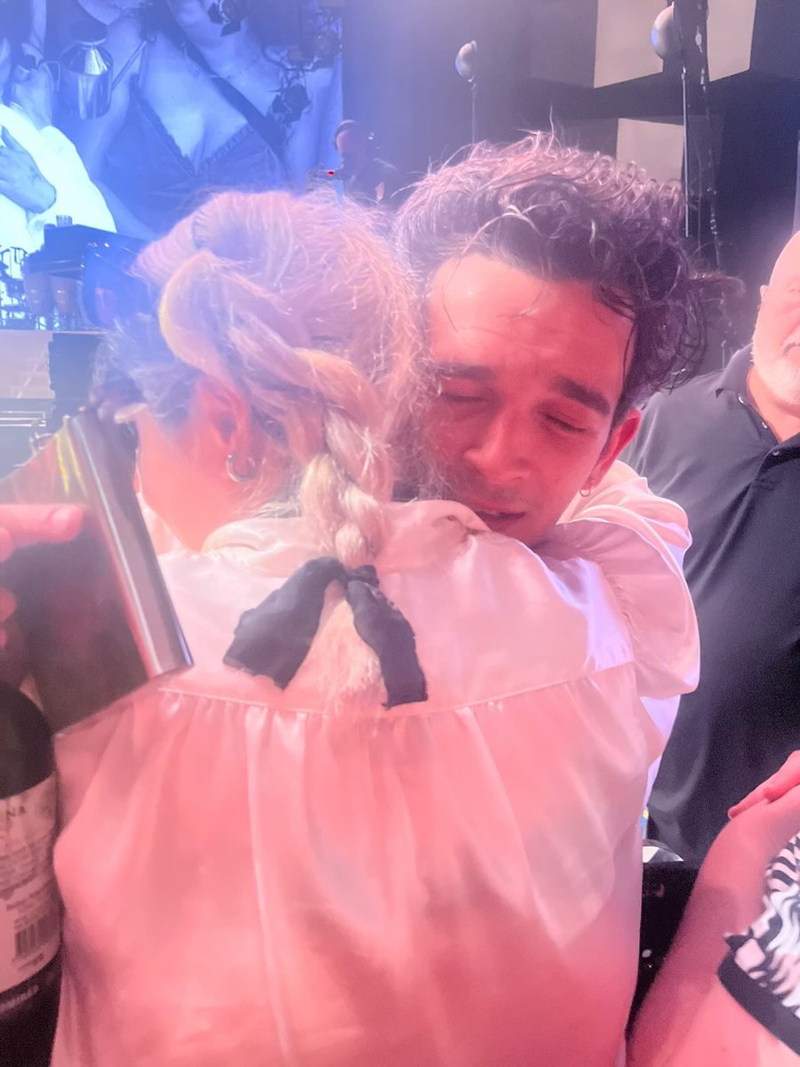 Shochukudasai's tweet photo. What happened ME TODAY😭😭😭
ありがとうMatty😭 https://t.co/bfiUlnkD0W